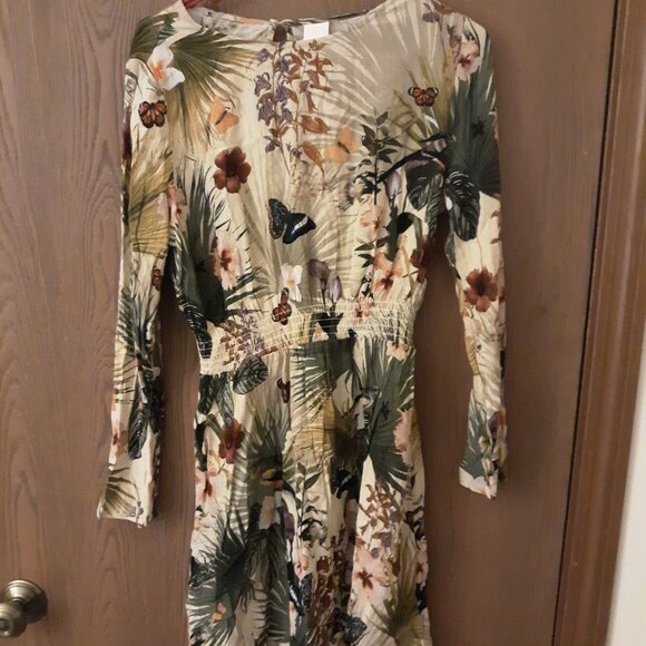 H&M Butterfly Dress - Picture 1 of 1